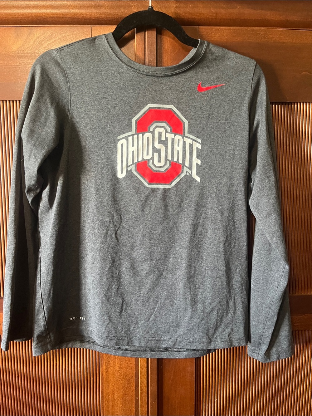 Nike Gray Long-Sleeve Ohio State Logo Tee with Red Accents
